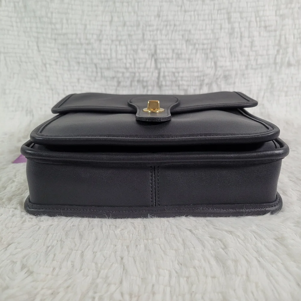 SOLD!!! NWOT, Vintage Coach Station Bag #5130 - Picture 5 of 8